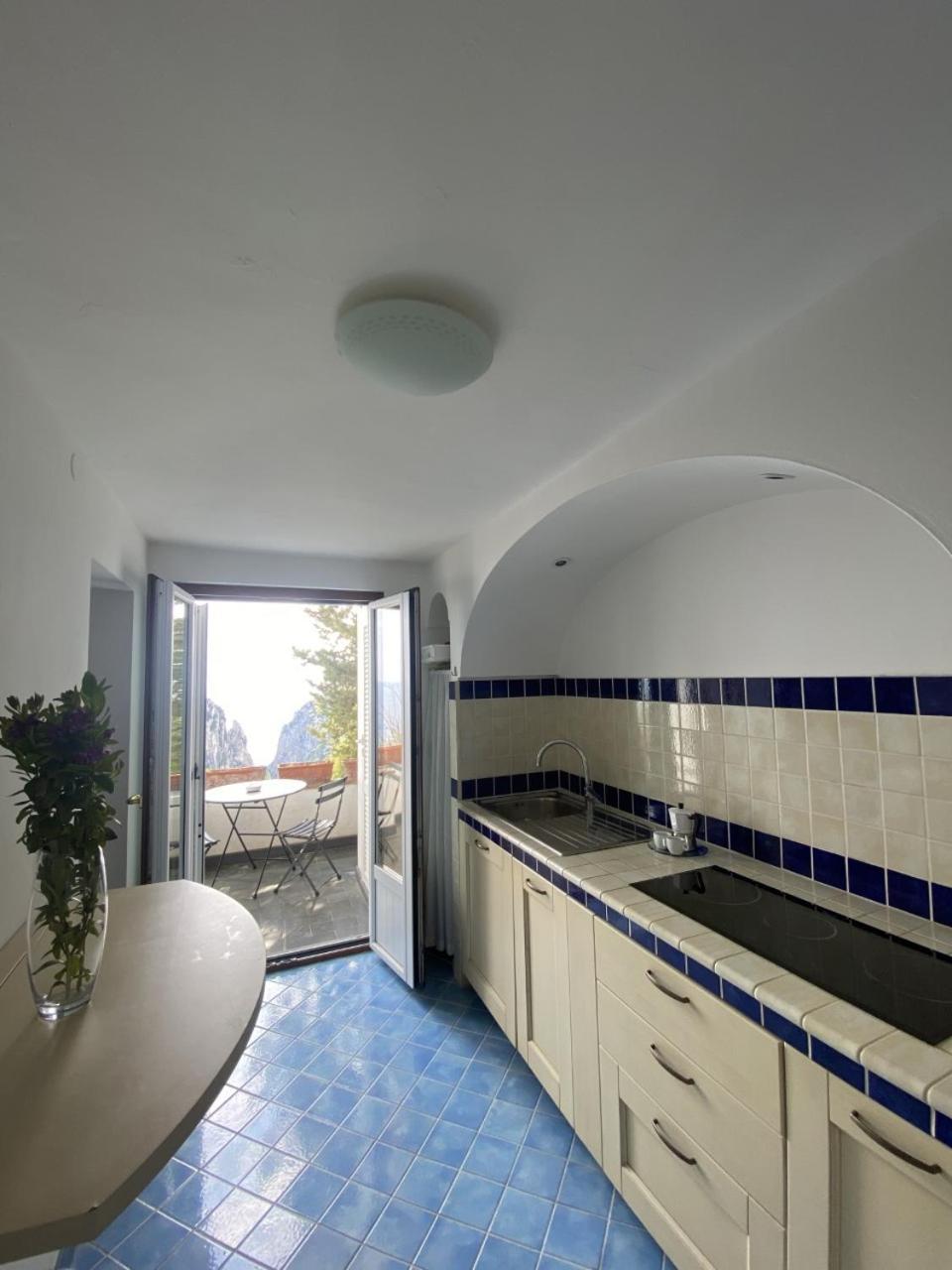 Monacone Vista Mare Apartment กาปรี ภายนอก รูปภาพ